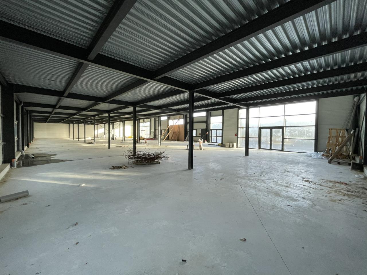 Local d'activité Saint-Avertin 307m² Location local d'activité Saint-Avertin Indre-et-Loire OLACT2113828 2